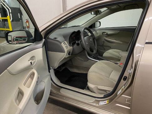 Used 2010 Toyota Corolla FWD image 10