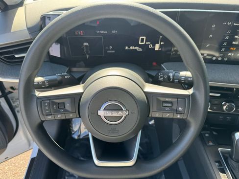 New 2026 Nissan Kicks S image 16