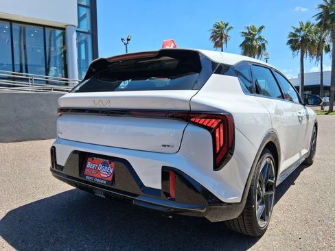 New 2026 Kia K4 GT-Line w/ GT-Line Premium Package FWD image 5