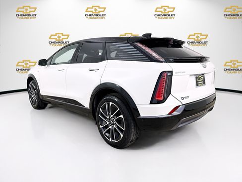Used 2025 Cadillac Optiq Sport 1 AWD/4WD image 6