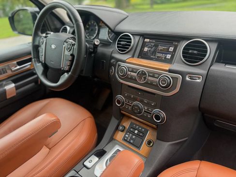 Used 2016 Land Rover LR4 HSE LUX AWD/4WD image 36