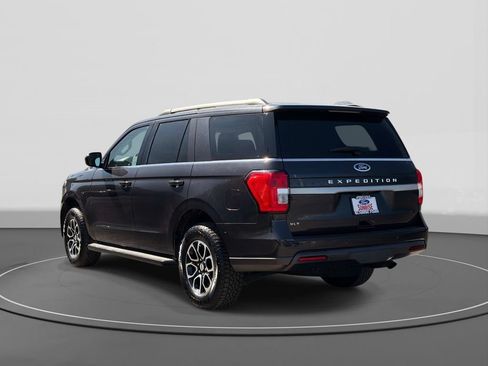 Used 2024 Ford Expedition XLT RWD image 7