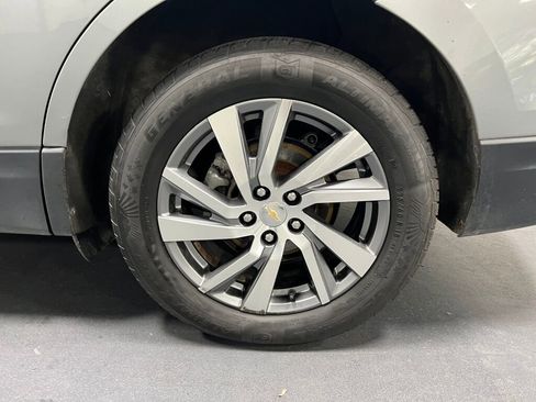 Used 2023 Chevrolet Equinox LT image 19