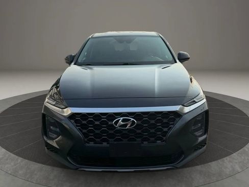 Used 2020 Hyundai Santa Fe SE image 3