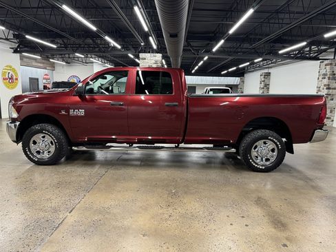Used 2018 RAM 2500 Tradesman w/ Chrome Appearance Group image 4