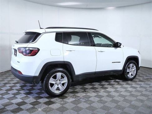Used 2022 Jeep Compass Latitude w/ Convenience Group image 8