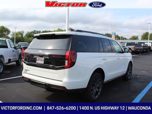 New 2025 Ford Expedition Platinum w/ Stealth Performance Package image 6