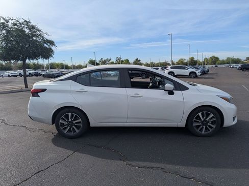 Certified 2025 Nissan Versa SV FWD image 7