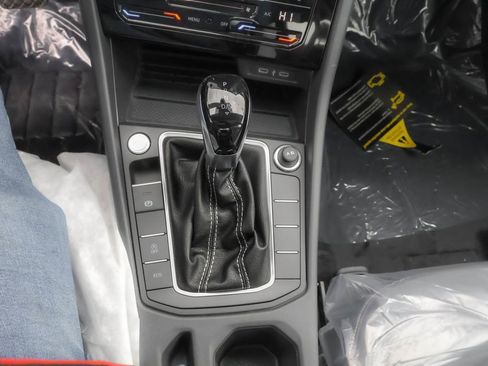 New 2026 Volkswagen Jetta SE FWD image 29