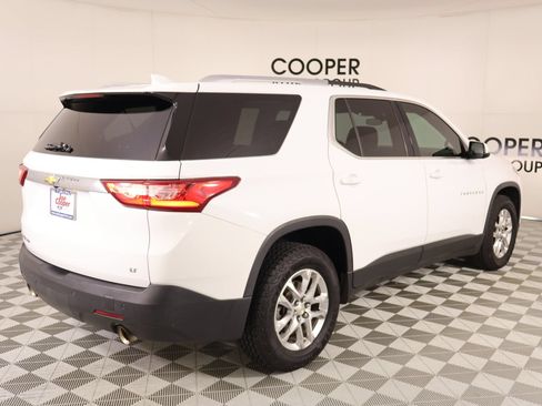 Used 2018 Chevrolet Traverse LT AWD/4WD image 21