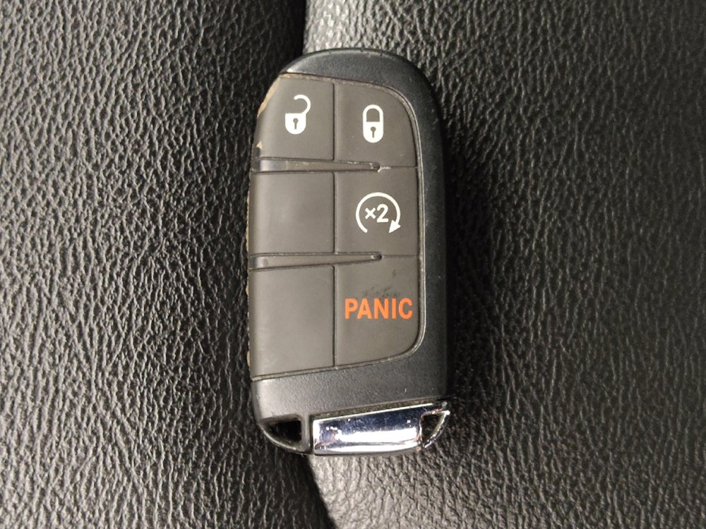 Used 2025 Jeep Compass Limited AWD/4WD image 32