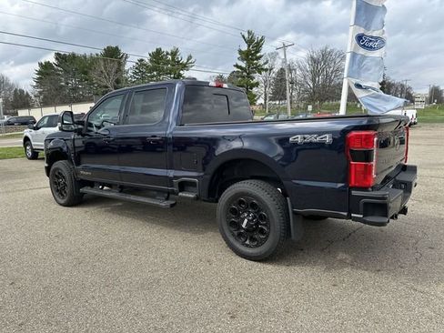 Used 2024 Ford F250 XLT w/ Black Appearance Package image 7
