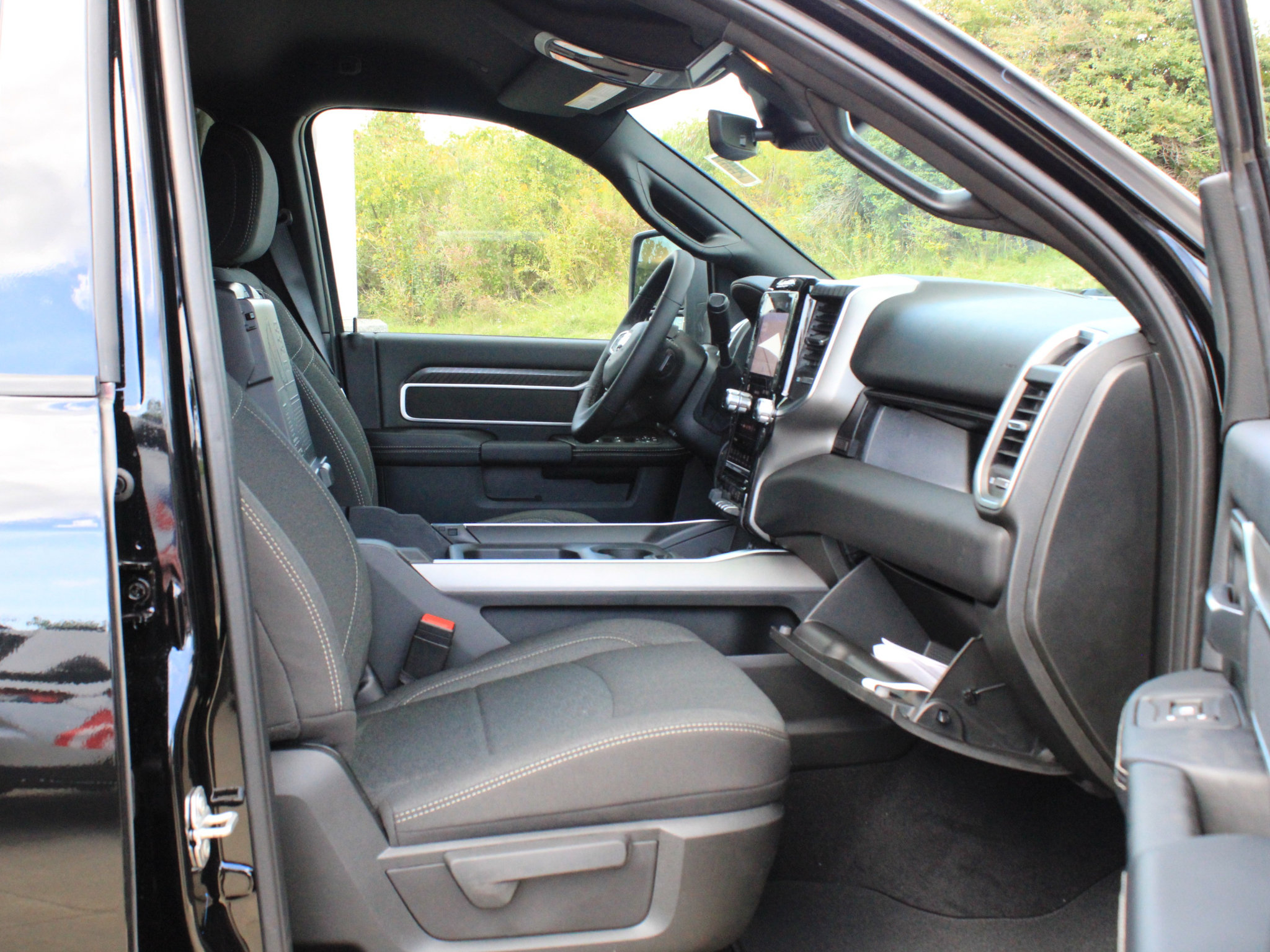 New 2027 RAM 3500 Big Horn AWD/4WD image 26