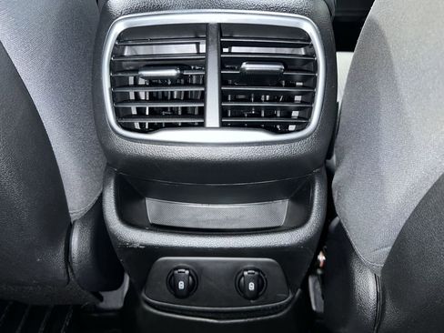 Used 2020 Hyundai Santa Fe SEL image 20