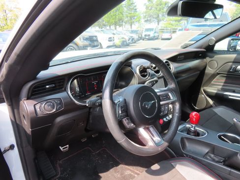Used 2021 Ford Mustang GT Premium w/ Equipment Group 401A RWD image 15