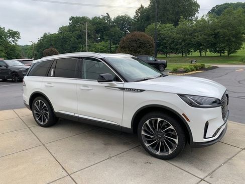 New 2026 Lincoln Aviator Reserve AWD/4WD image 7