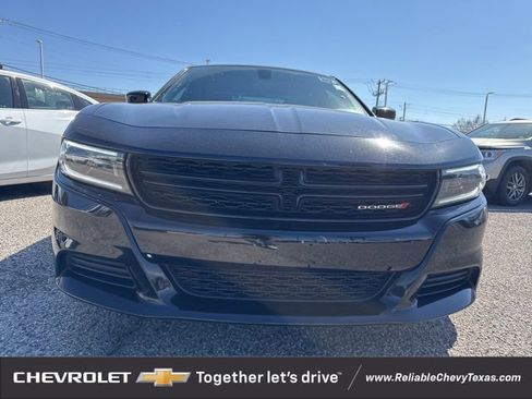 Used 2023 Dodge Charger SXT image 2