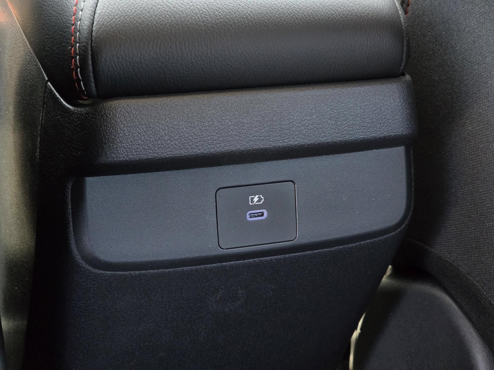 New 2027 Nissan Sentra SR w/ Floor Mat Package FWD image 13