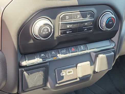 New 2025 Chevrolet Silverado 1500 Custom image 15