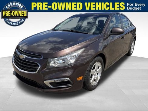 Used 2015 Chevrolet Cruze LT FWD image 1