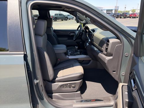 Used 2026 Chevrolet Silverado 1500 ZR2 AWD/4WD image 18