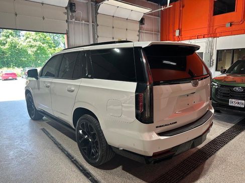 Used 2022 Cadillac Escalade Sport w/ Touring Package AWD/4WD image 3