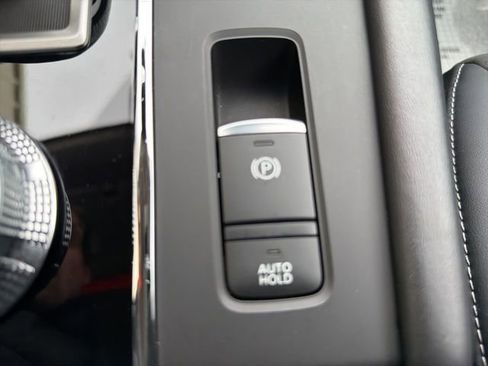 Used 2023 Mitsubishi Outlander SE image 24