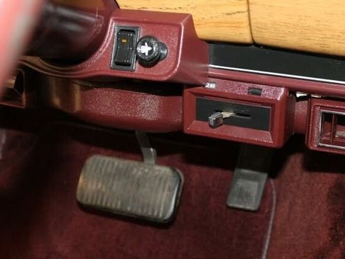 Used 1989 Jeep Grand Wagoneer image 80