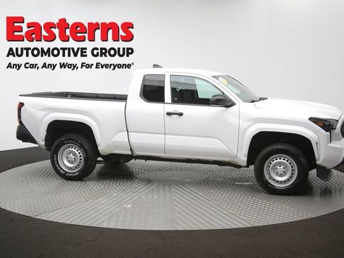 Used 2024 Toyota Tacoma SR RWD image 43