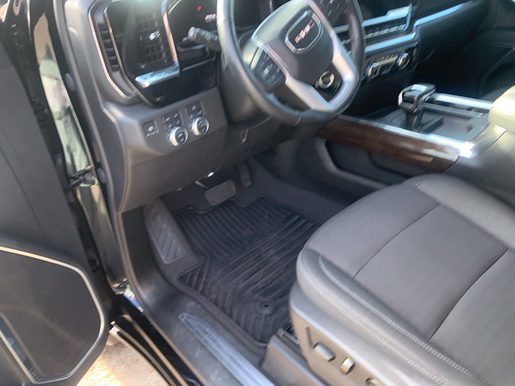 Used 2025 GMC Sierra 1500 Elevation w/ X31 Off-Road Package AWD/4WD image 10
