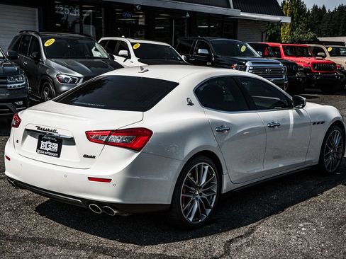 Used 2017 Maserati Ghibli S RWD image 11