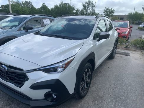 Used 2025 Subaru Crosstrek 2.0i Premium image 2