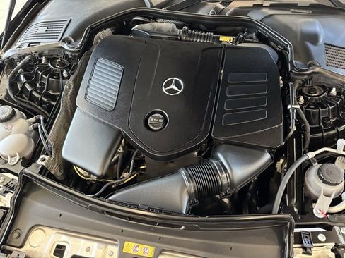 Used 2025 Mercedes-Benz C 300 Sedan image 36