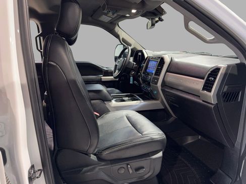 Used 2020 Ford F250 Lariat w/ Lariat Value Package image 23