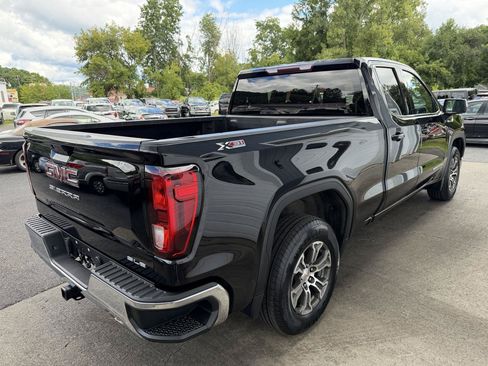Used 2019 GMC Sierra 1500 SLE w/ SLE Value Package AWD/4WD image 4