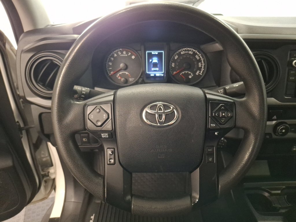 Used 2018 Toyota Tacoma SR AWD/4WD image 15