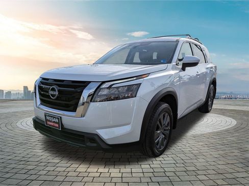 New 2025 Nissan Pathfinder SV w/ Cargo Package image 8