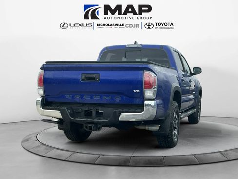 Used 2023 Toyota Tacoma TRD Off-Road image 5