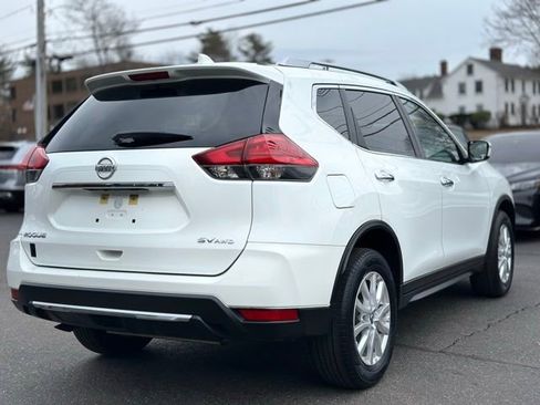 Used 2017 Nissan Rogue SV AWD/4WD image 5