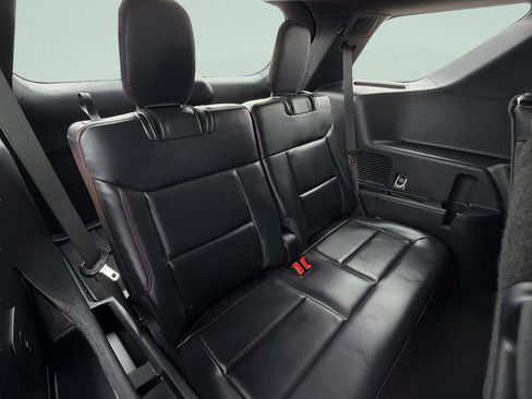 Used 2025 Ford Explorer ST-Line RWD image 13