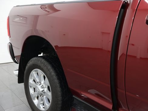 Used 2024 RAM 2500 Laramie AWD/4WD image 24