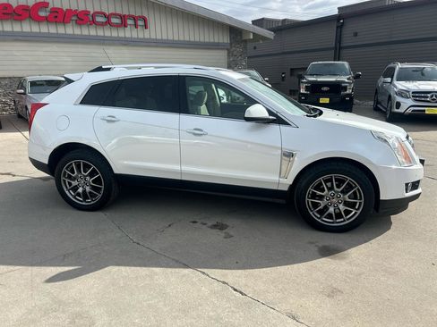 Used 2015 Cadillac SRX Premium w/ Trailering Package image 2