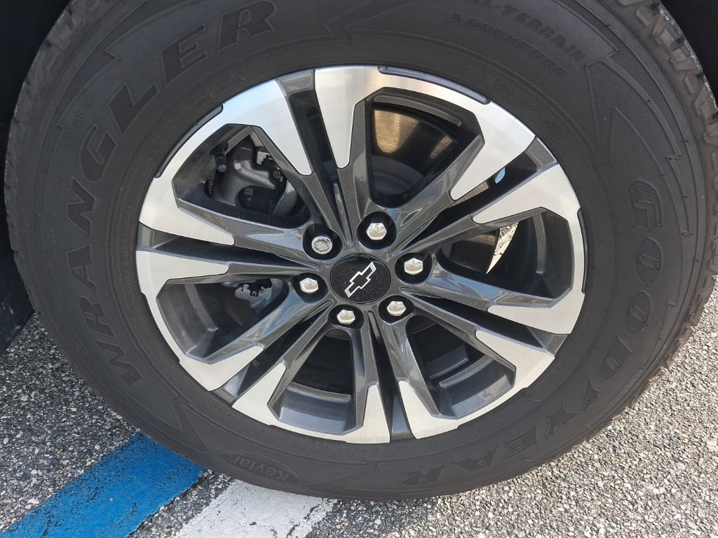 Used 2022 Chevrolet Colorado Z71 RWD image 17