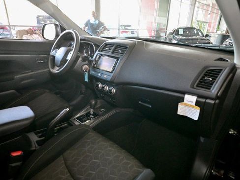 Used 2024 Mitsubishi Outlander Sport AWD image 24