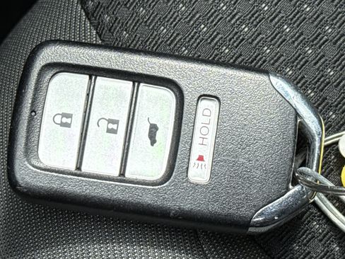 Used 2022 Honda HR-V EX image 29