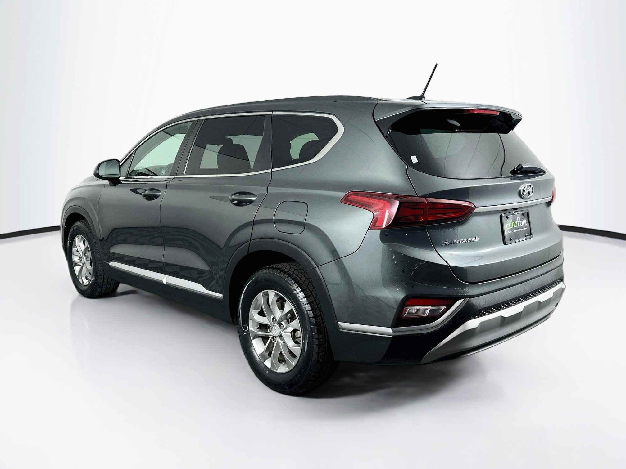 Used 2020 Hyundai Santa Fe SE w/ Cargo Package FWD image 5