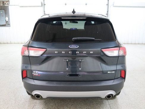 Used 2022 Ford Escape SE w/ Cold Weather Package image 8