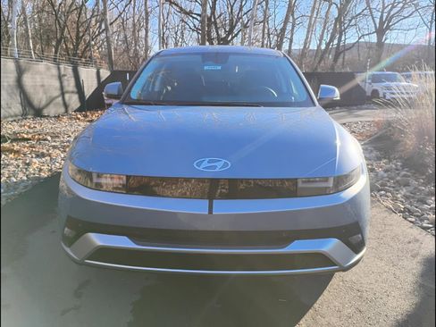 New 2026 Hyundai Ioniq 5 SE RWD image 8