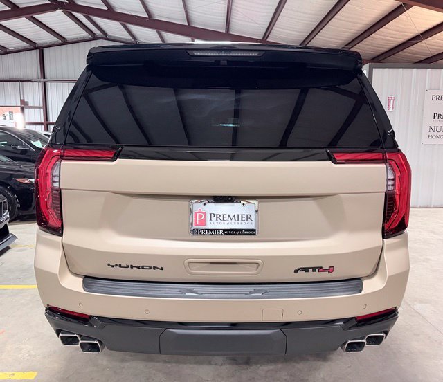 Used 2026 GMC Yukon XL AT4 w/ AT4 Premium Plus Package AWD/4WD image 4