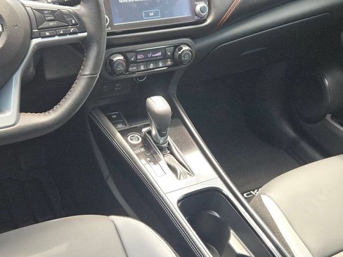 Used 2023 Nissan Kicks SR w/ SR Premium Package FWD image 18